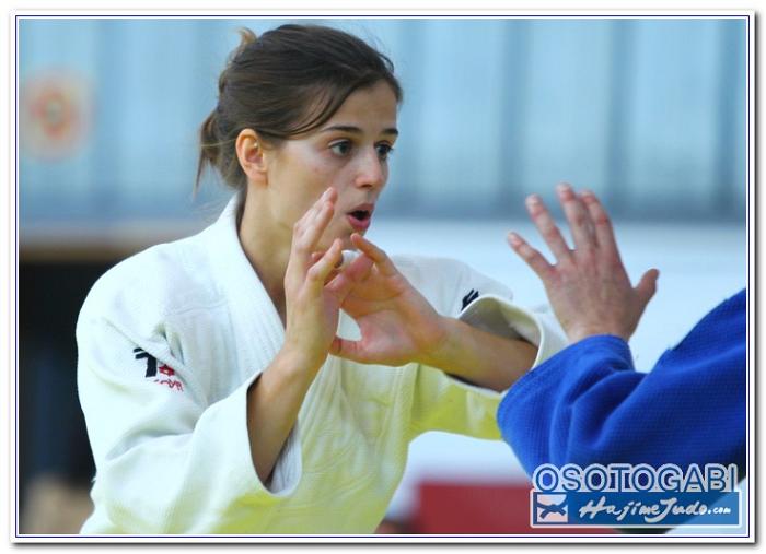 CEU2011 900026
